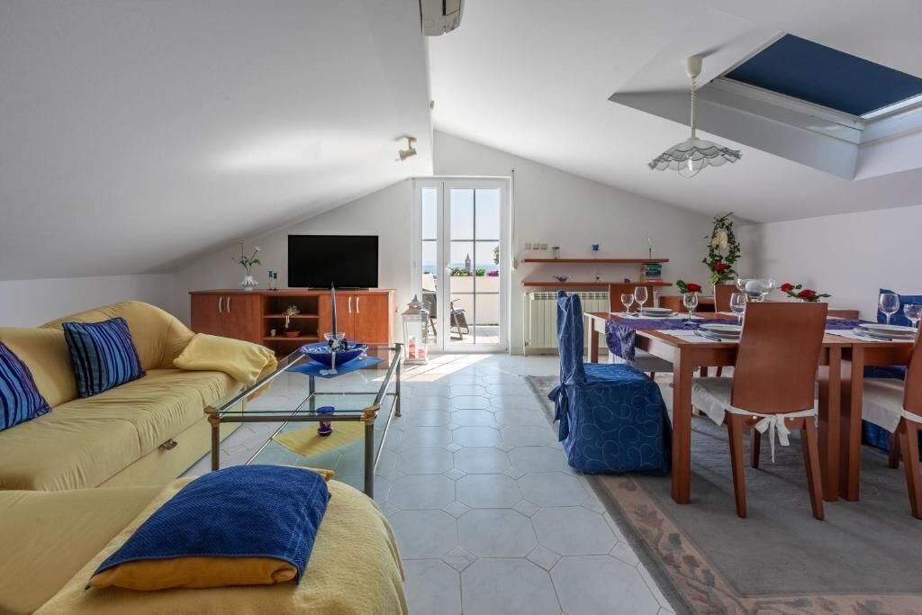 Photo of Livingroom in Banjol