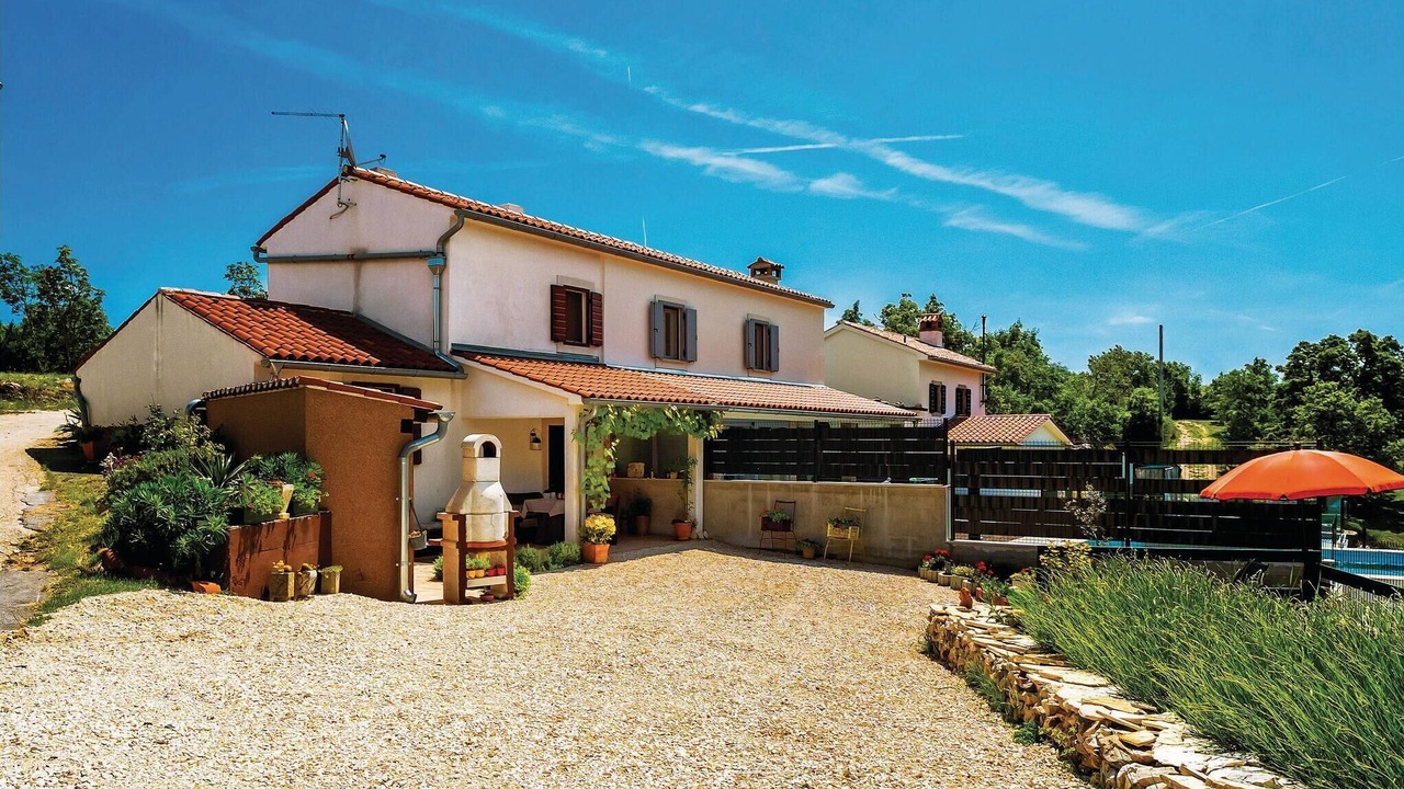 Photo of Outdoor in Bartici