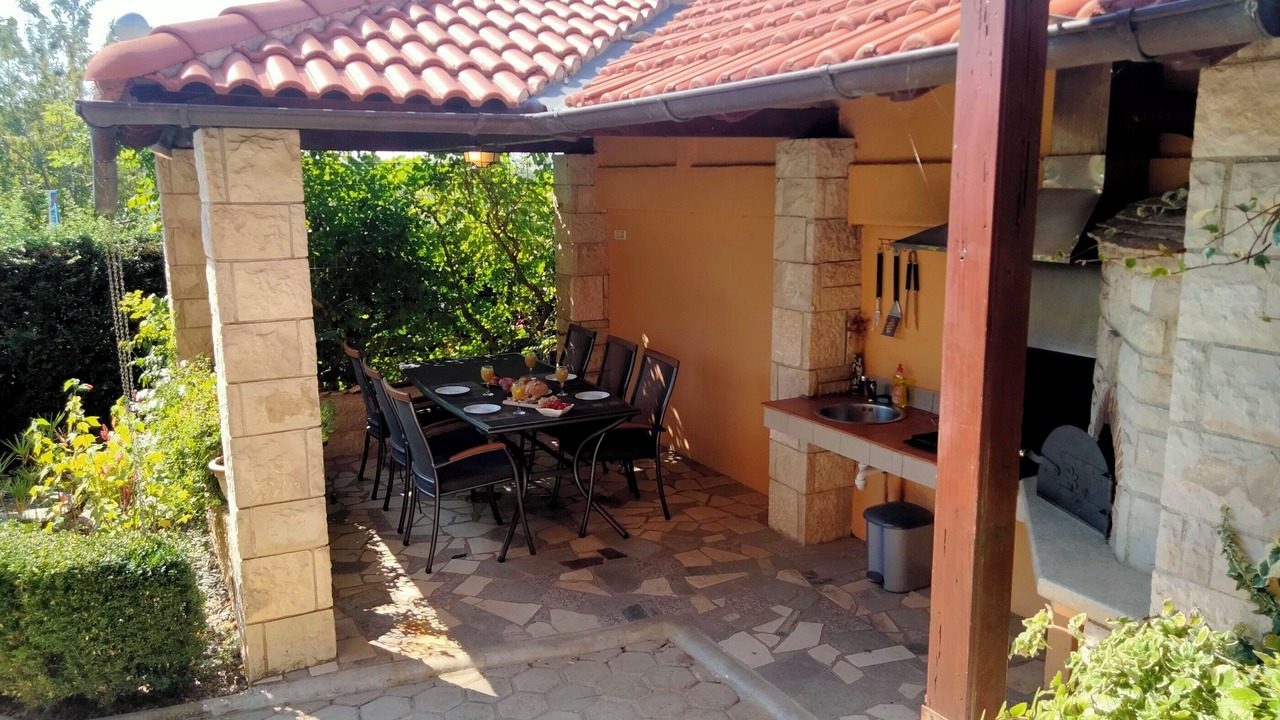 Photo of Outdoor in Vinkuran