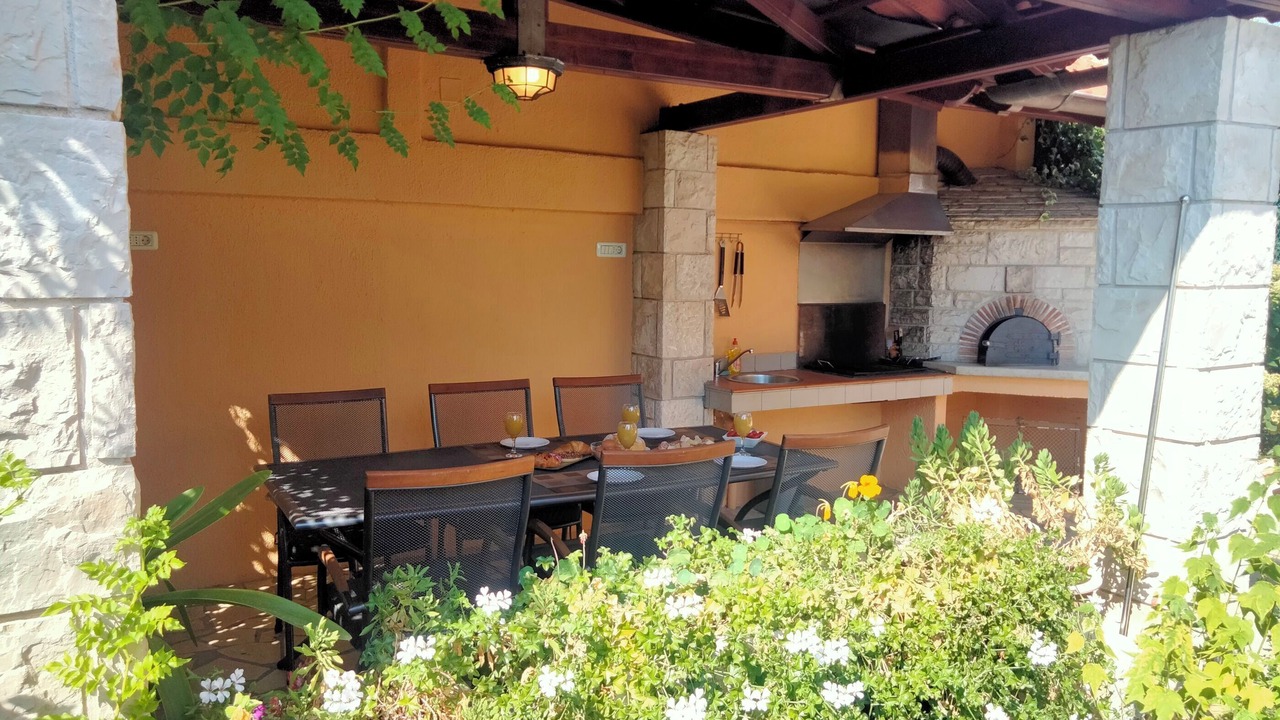 Photo of Outdoor in Vinkuran