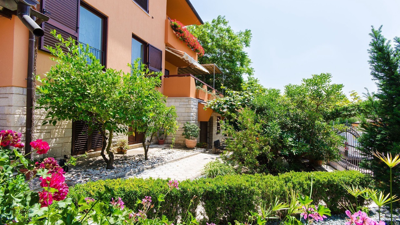 Photo of Outdoor in Vinkuran