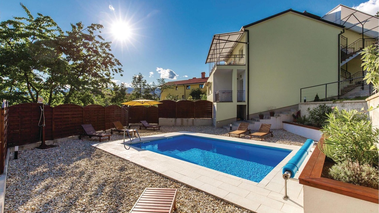 Photo of Outdoor in Sarsoni