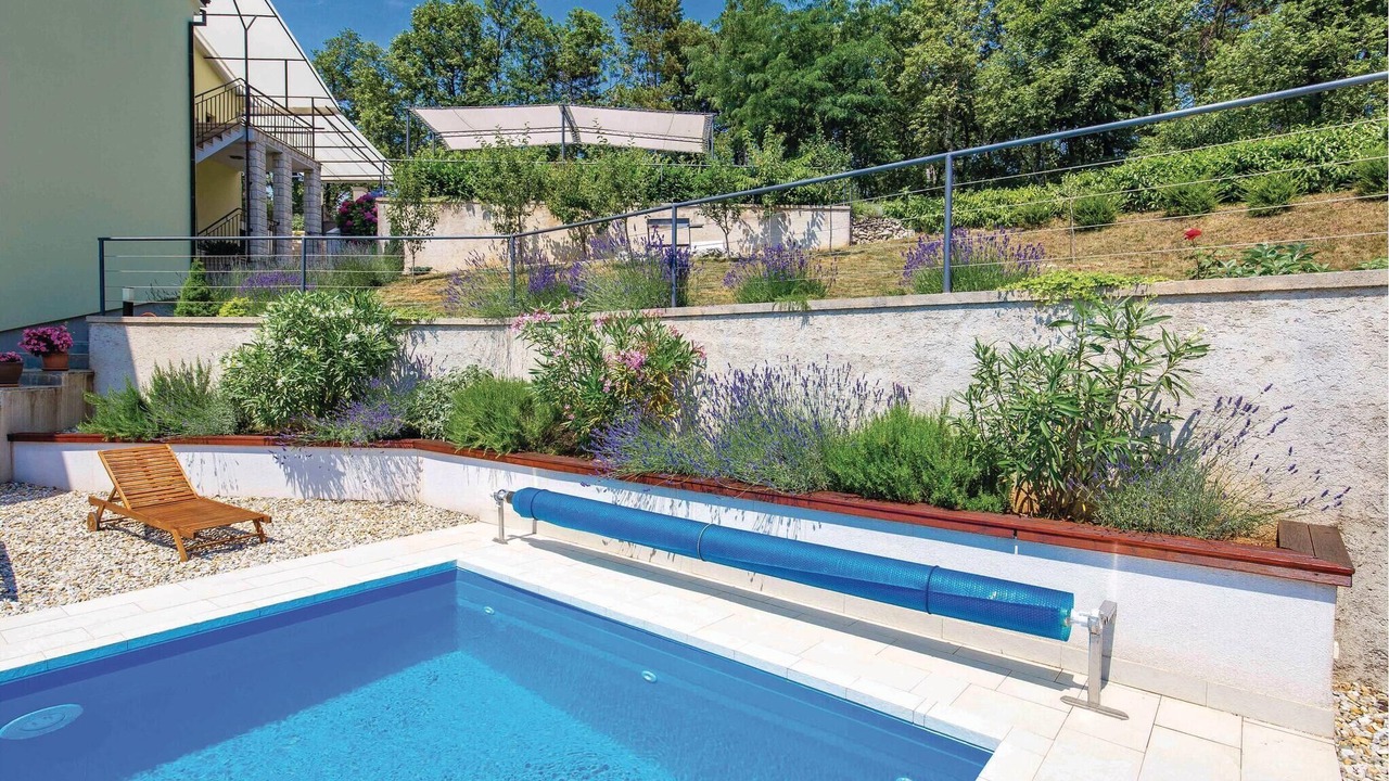 Photo of Outdoor in Sarsoni