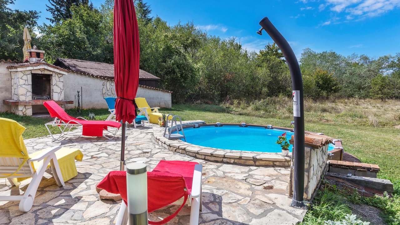 Photo of Outdoor in Santalezi