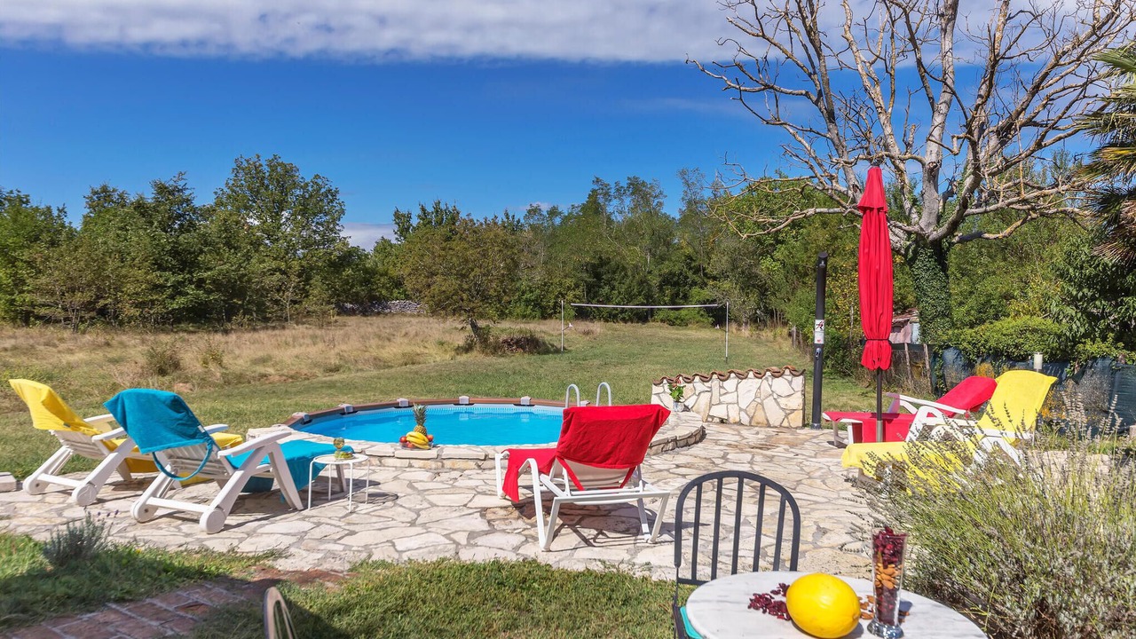 Photo of Outdoor in Santalezi