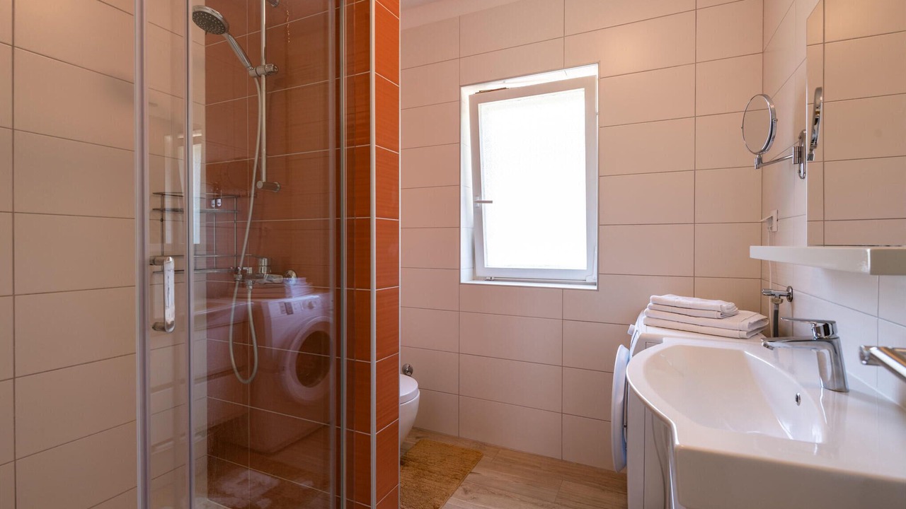 Photo of Bathroom in Ravni