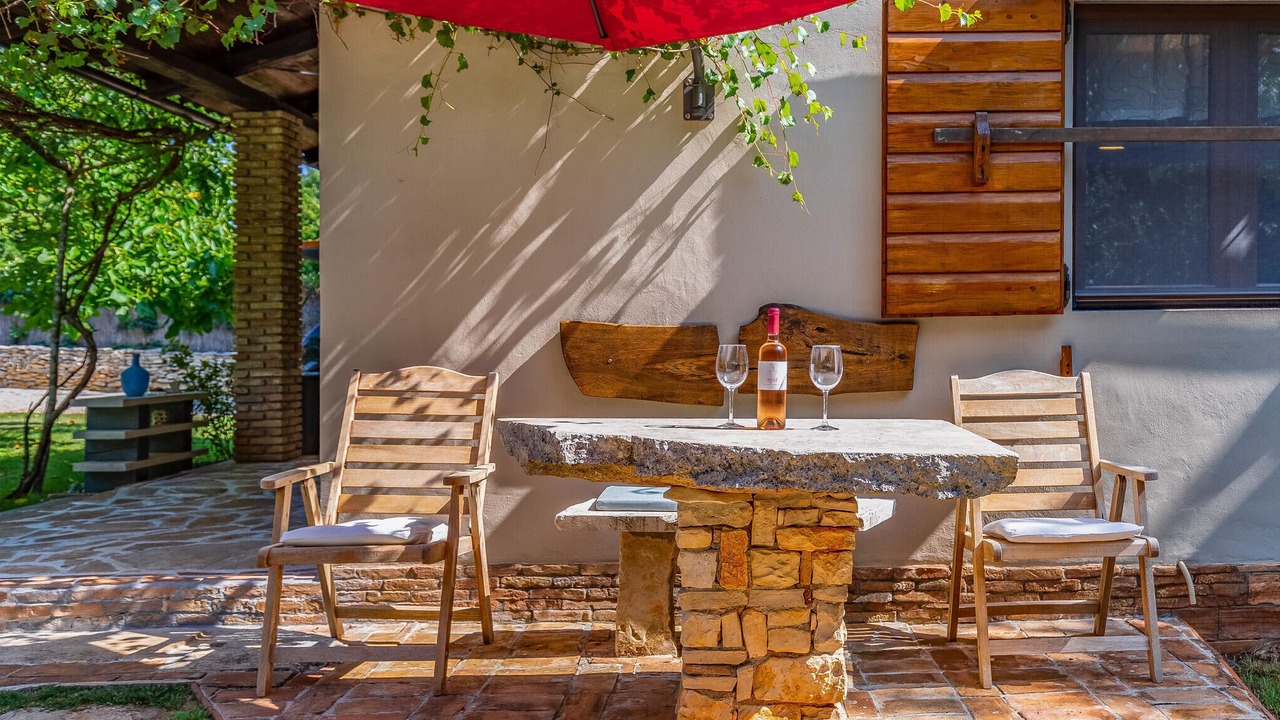 Photo of Outdoor in Mali Vareski