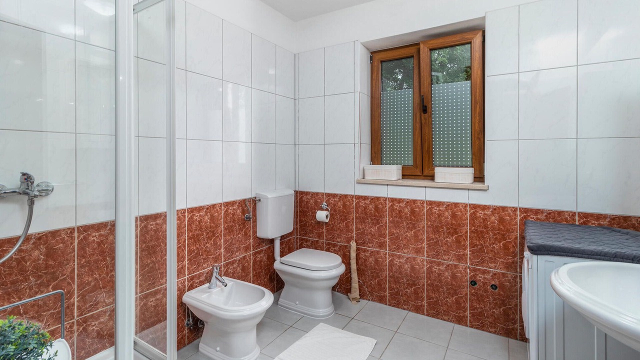 Photo of Bathroom in Grizane