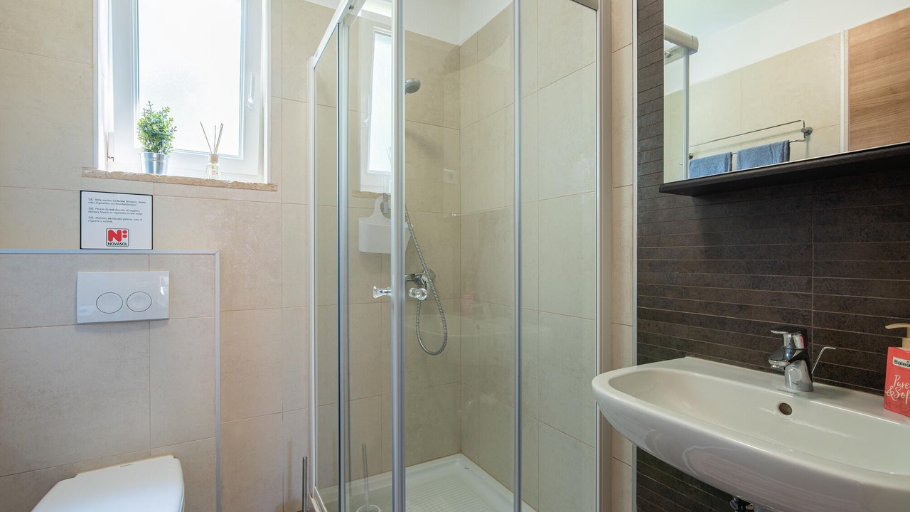 Photo of Bathroom in Porozina