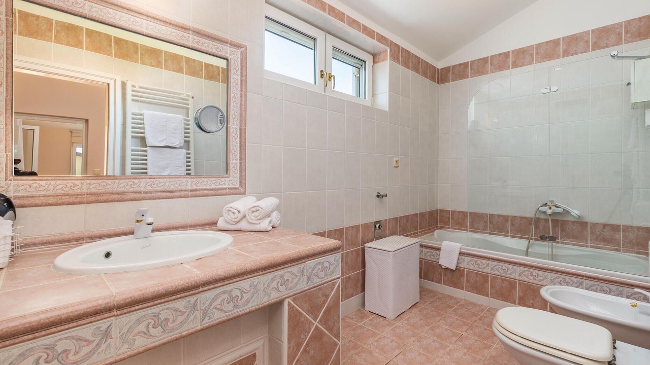Photo of Bathroom in Pomer