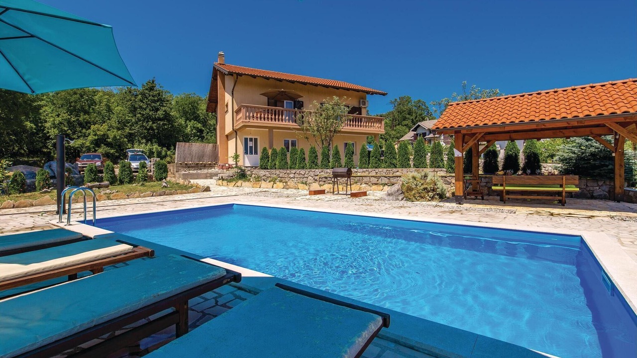 Photo of Outdoor in Sarsoni