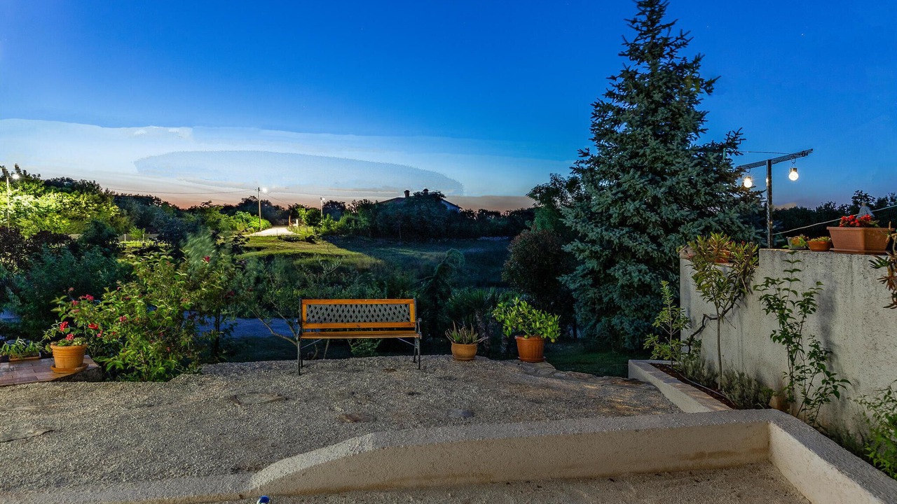 Photo of Outdoor in Loborika