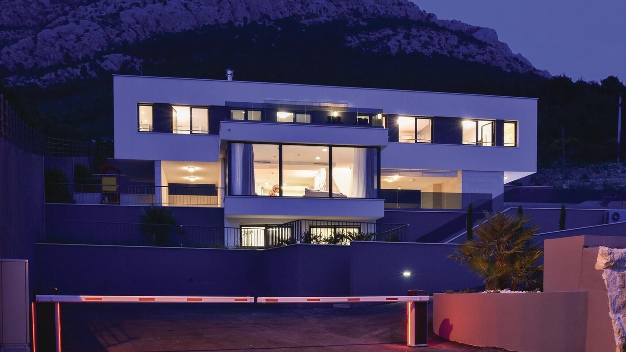 Photo of Others in Omis