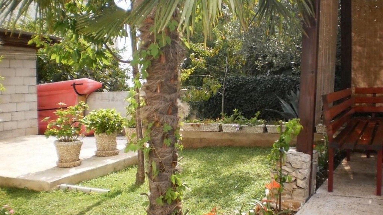 Photo of Patio Balcony in Okrug Gornji