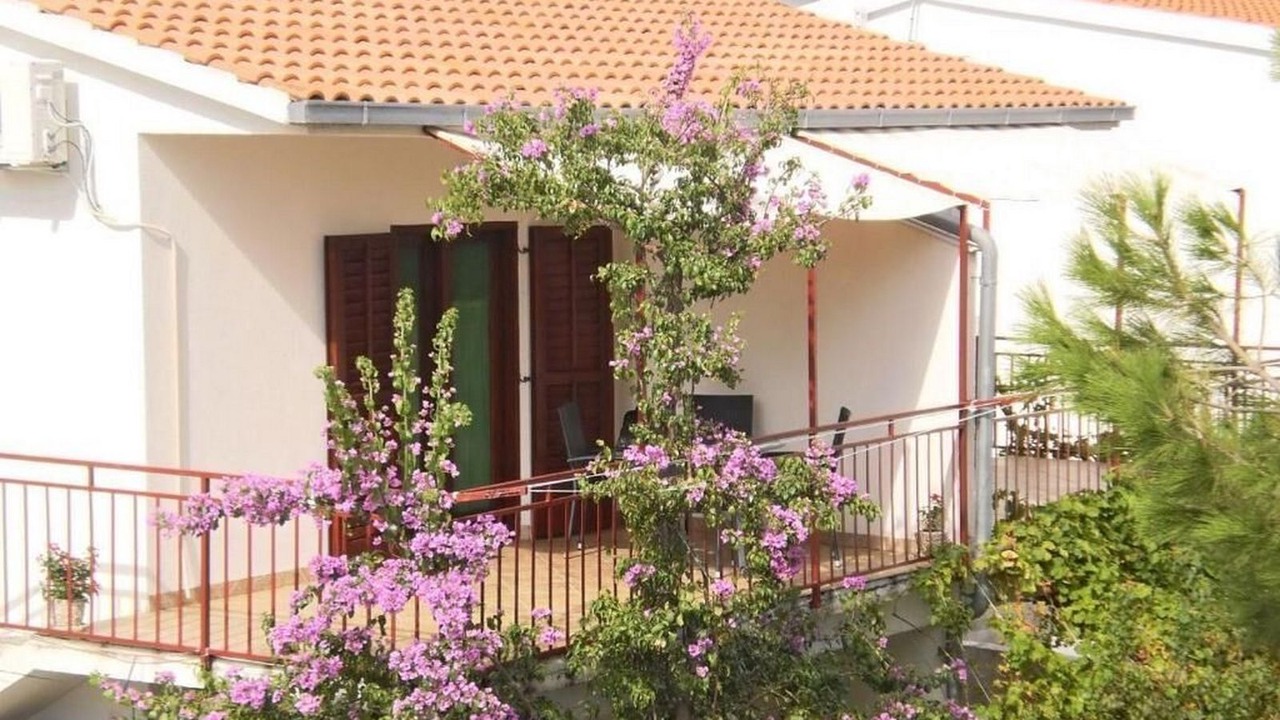 Photo of Patio Balcony in Okrug Gornji