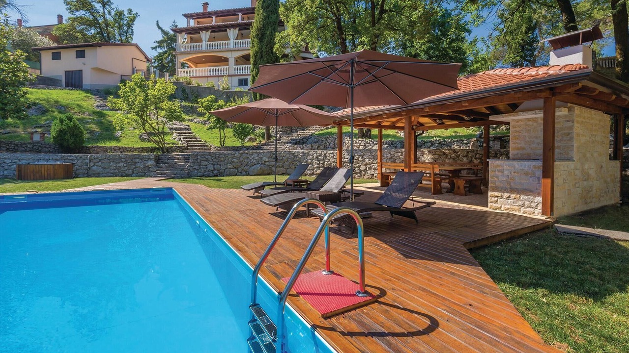 Photo of Outdoor in Sarsoni