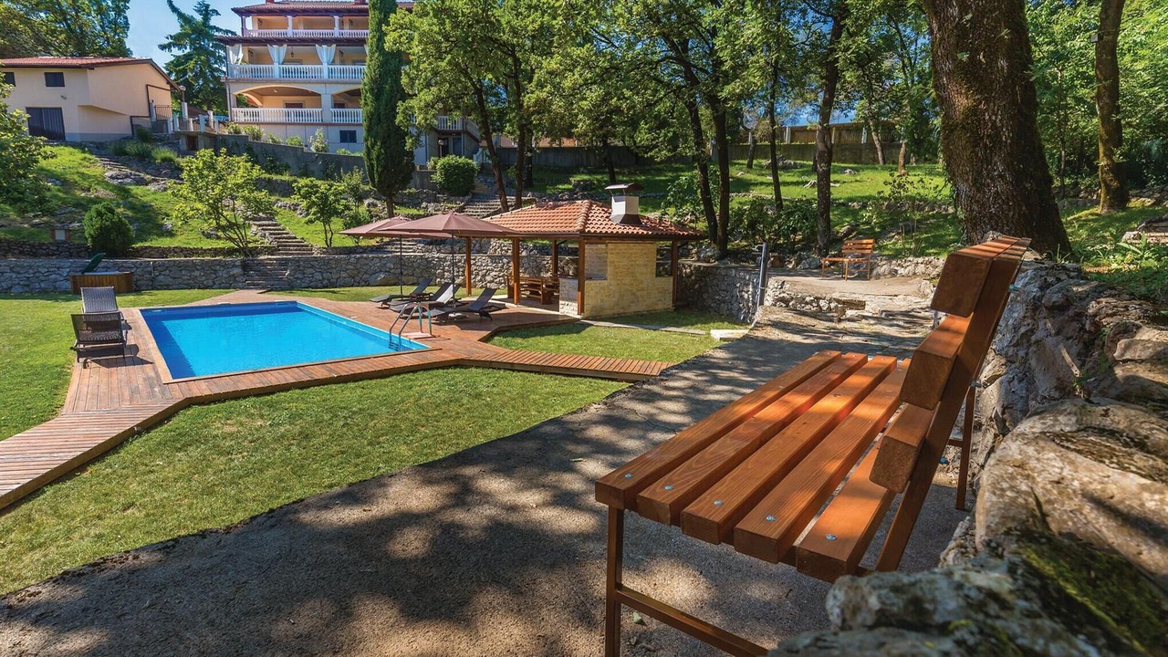 Photo of Outdoor in Sarsoni