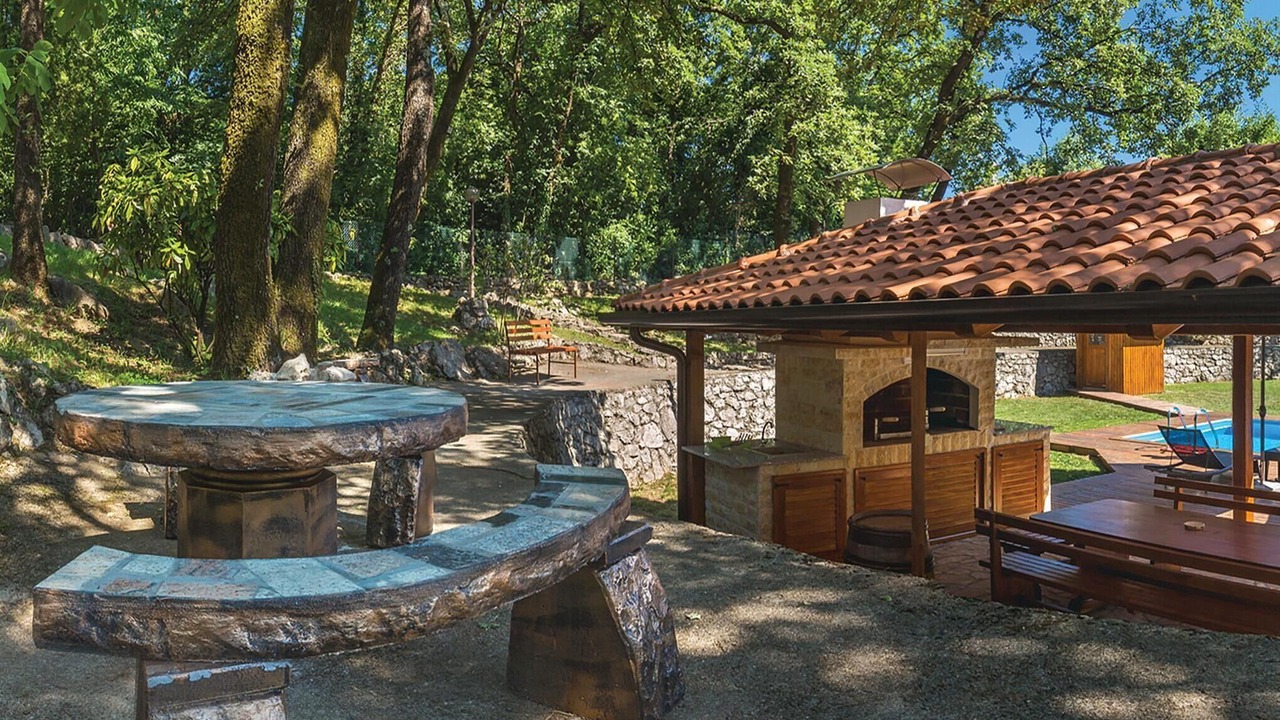Photo of Outdoor in Sarsoni
