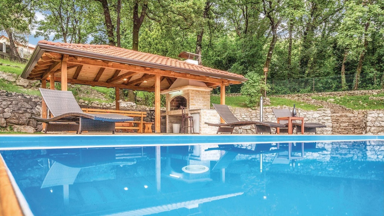 Photo of Outdoor in Sarsoni