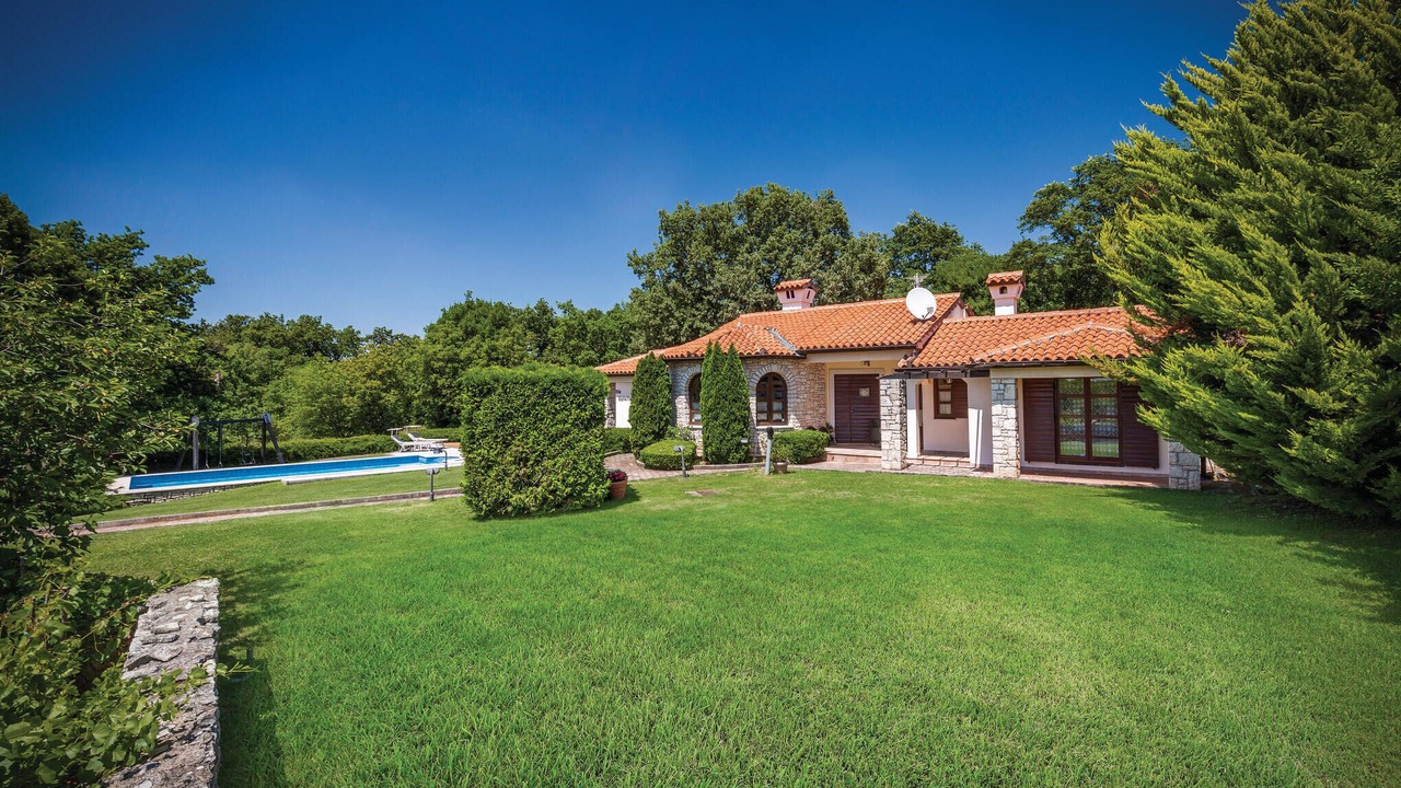 Photo of Outdoor in Belavici
