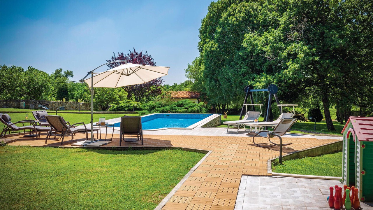 Photo of Outdoor in Belavici