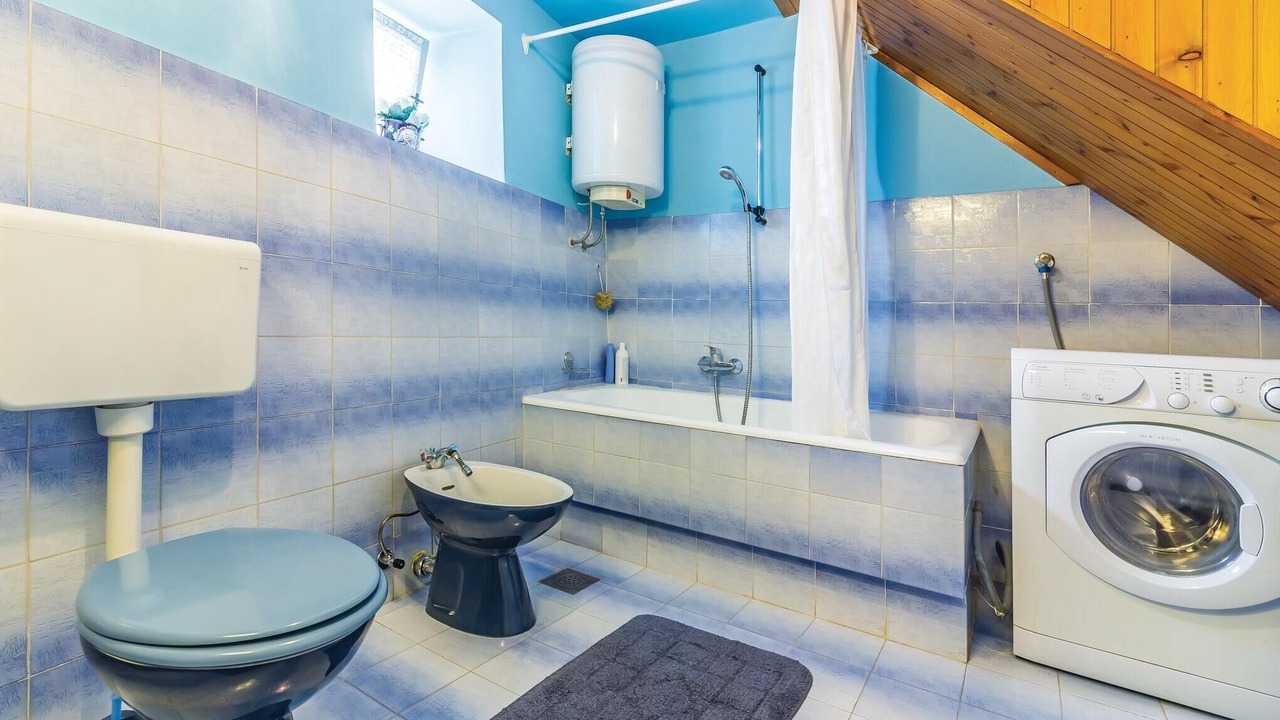 Photo of Bathroom in Glavani