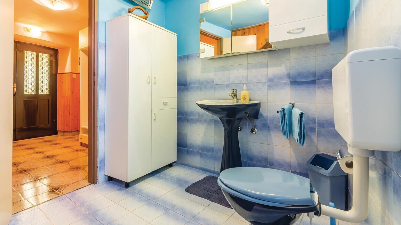 Photo of Bathroom in Glavani