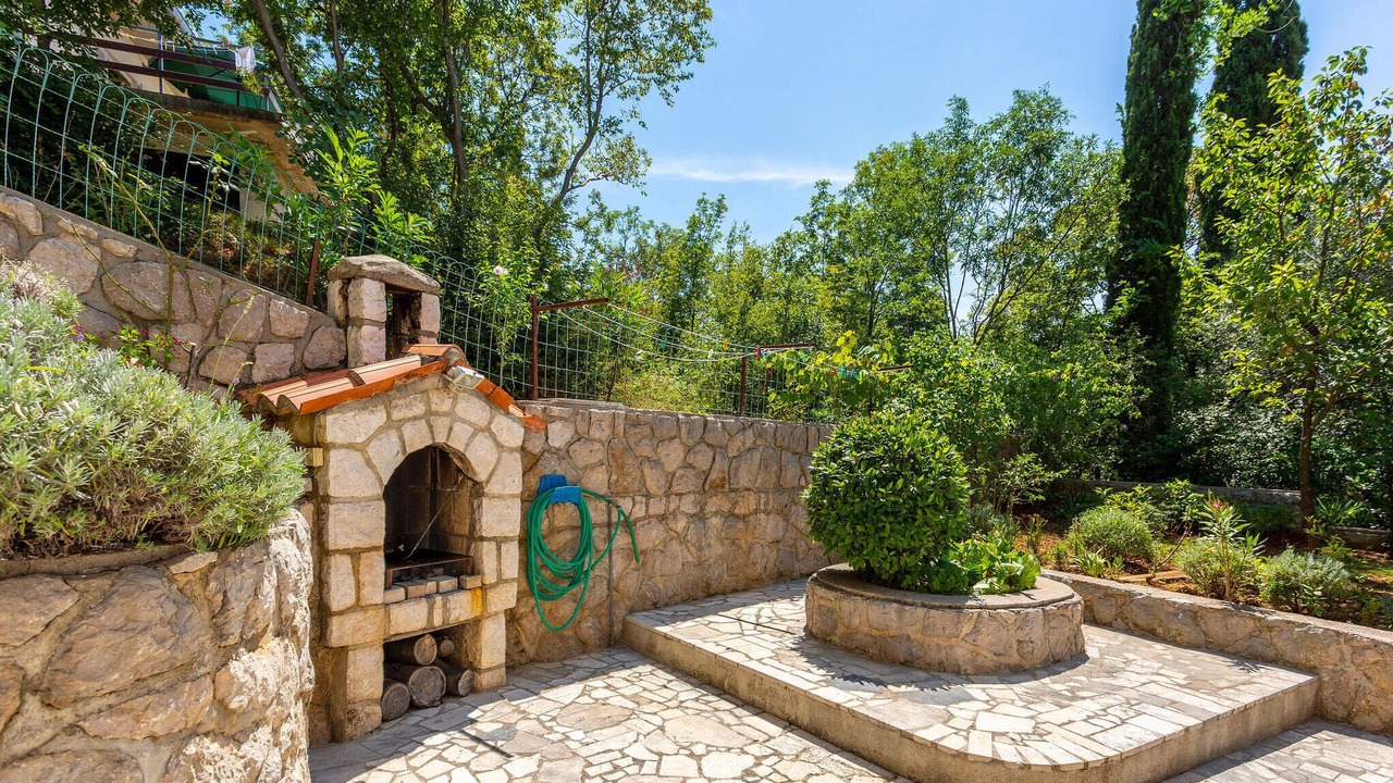 Photo of Others in Omisalj