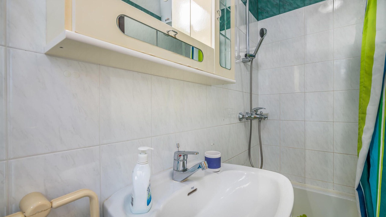 Photo of Bathroom in Silo