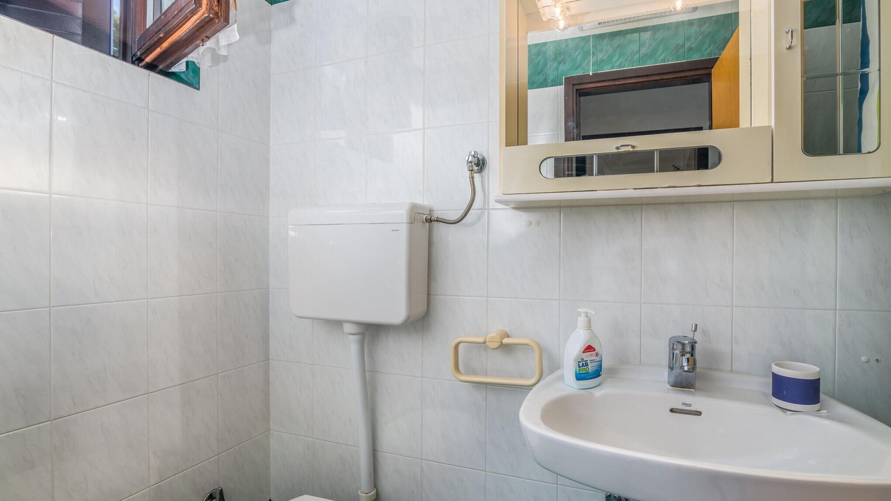 Photo of Bathroom in Silo