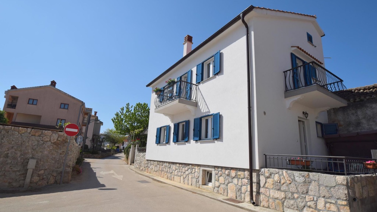 Photo of Others in Porat