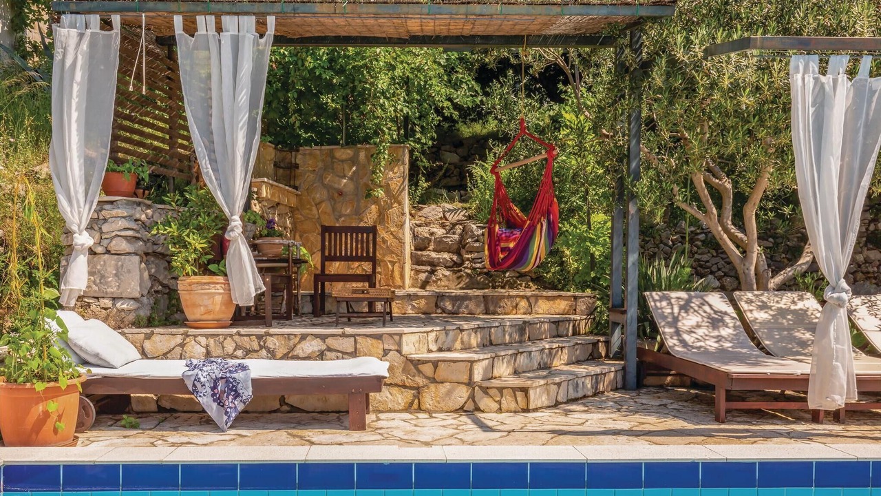 Photo of Outdoor in Mimice
