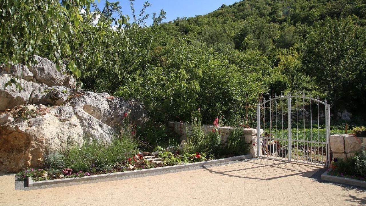 Photo of Outdoor in Sestanovac