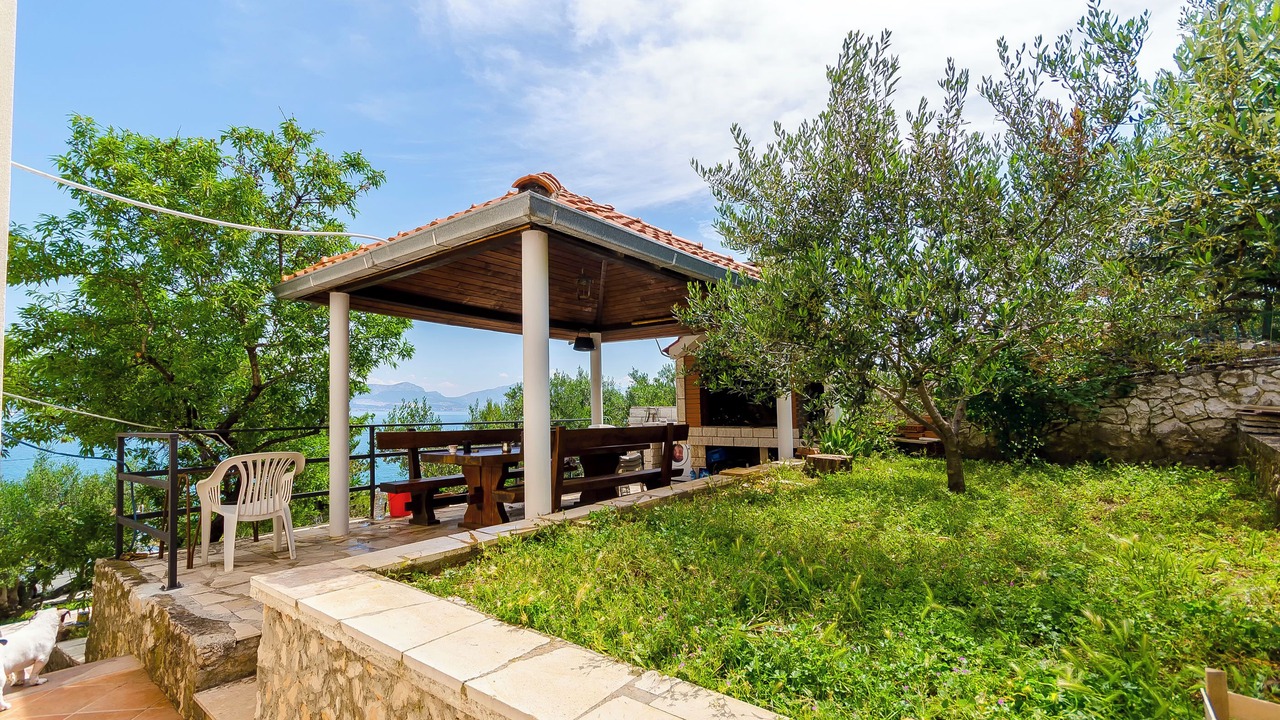 Photo of Patio Balcony in Slatine