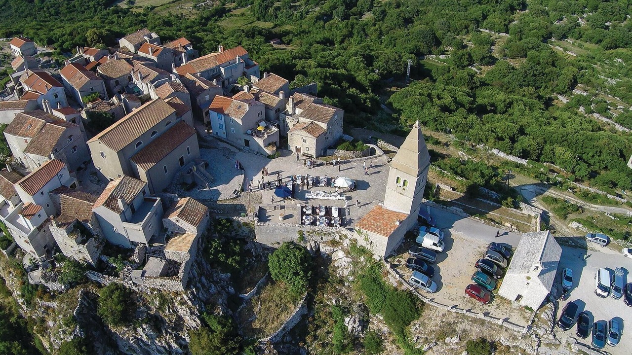 Photo of Others in Porozina