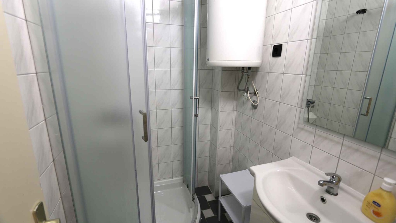 Photo of Bathroom in Silo