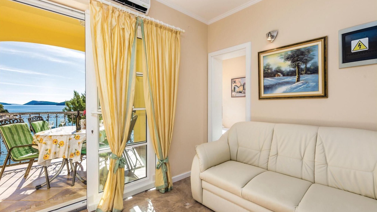 Photo of Bedroom in Banjol