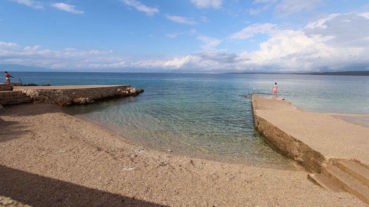 Photo of Others in Porat
