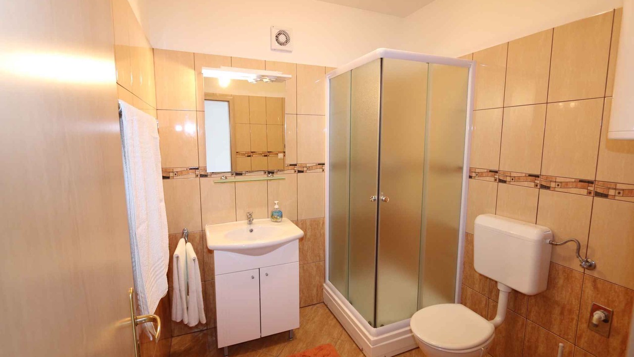 Photo of Bathroom in Silo