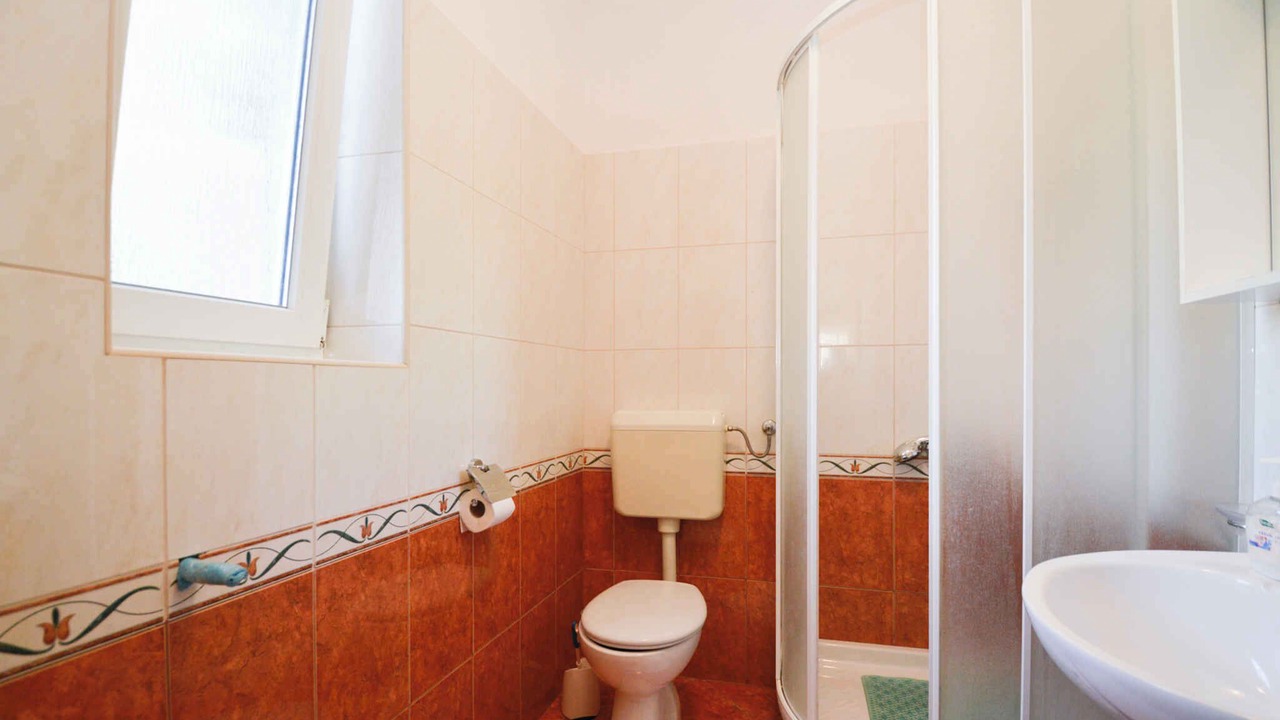 Photo of Bathroom in Vinkuran