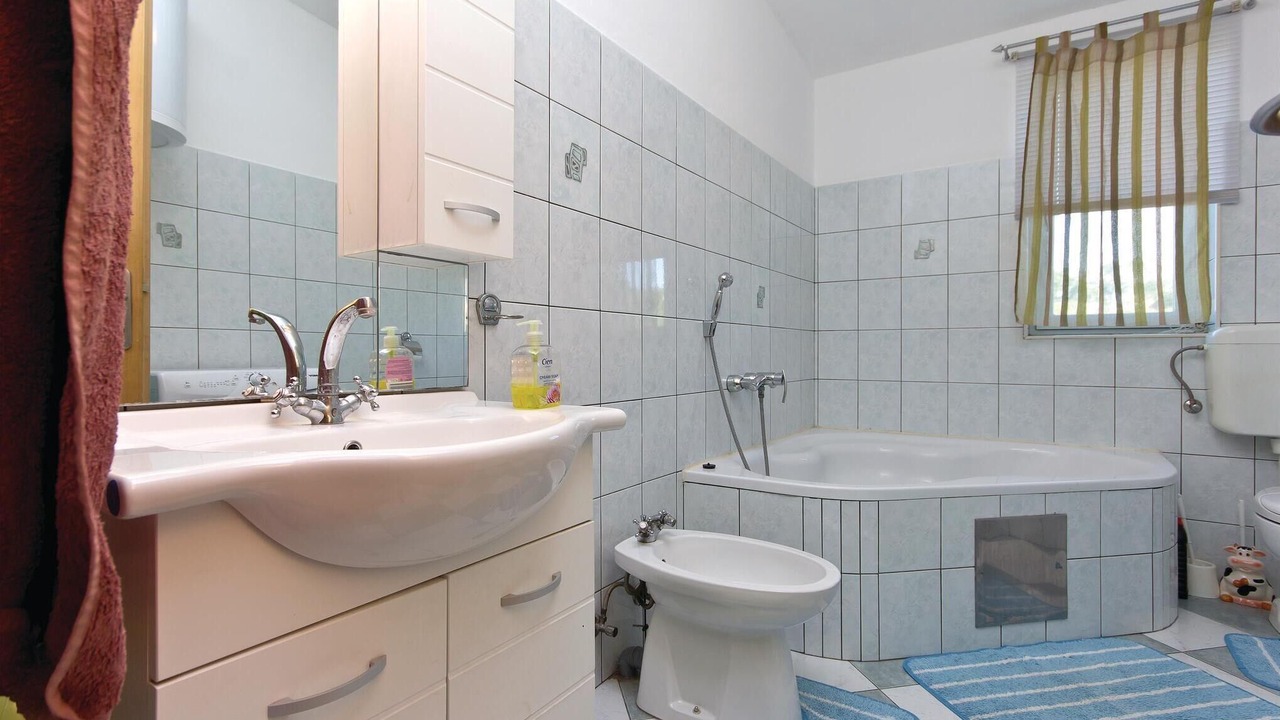 Photo of Bathroom in Loborika