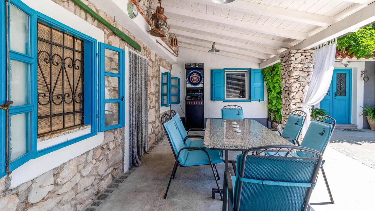Photo of Patio Balcony in Smrika