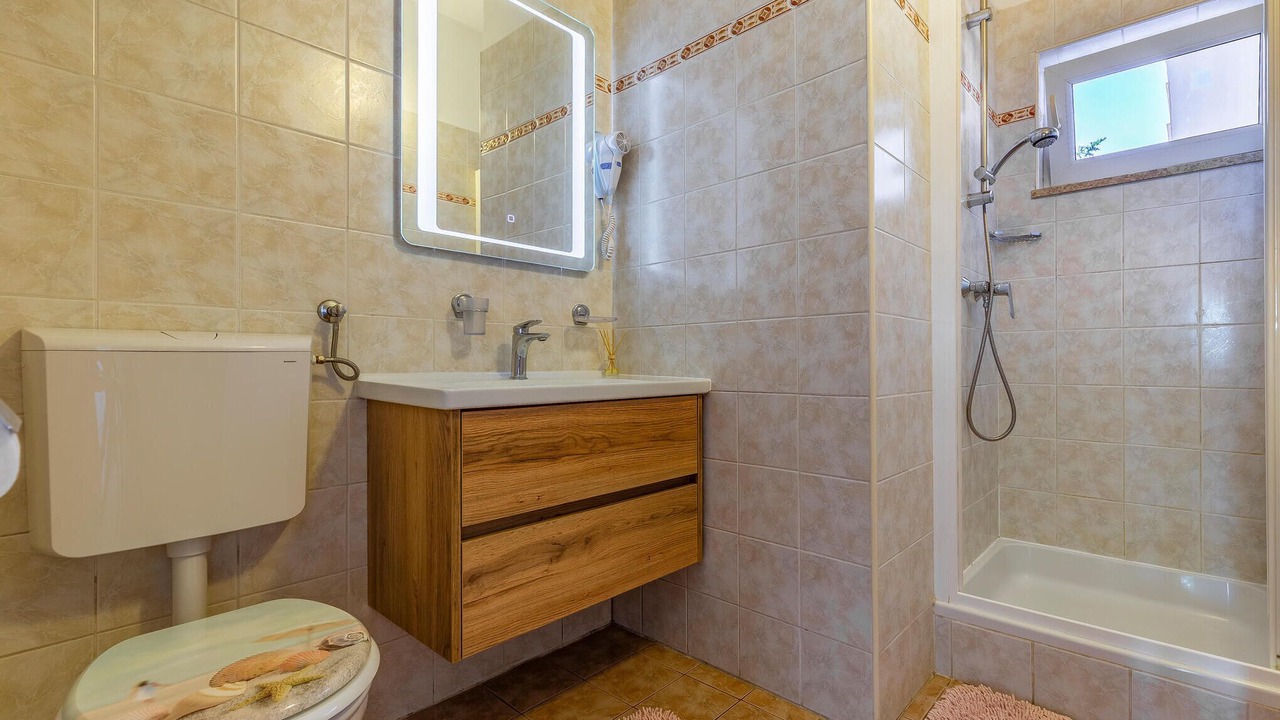 Photo of Bathroom in Pomer