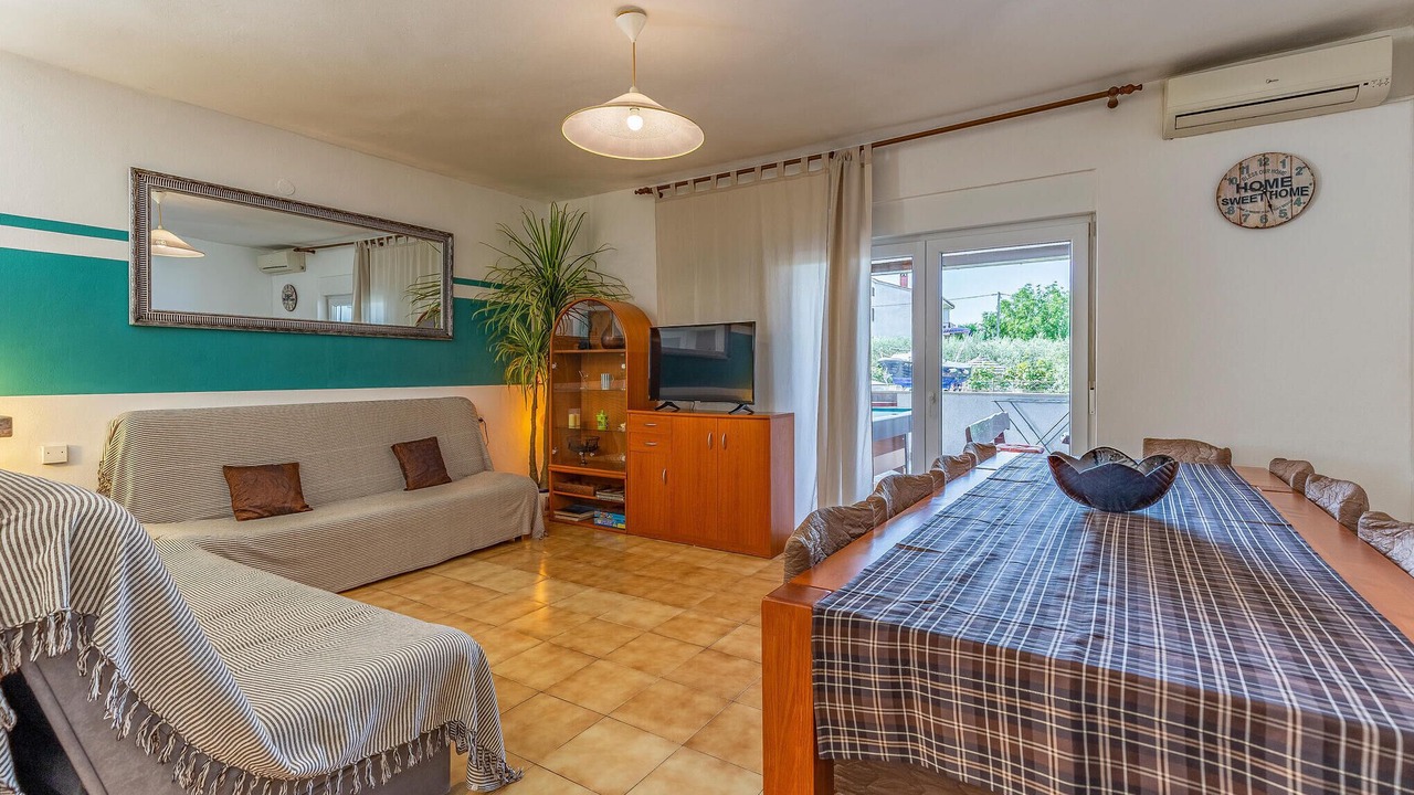 Photo of Bedroom in Pomer