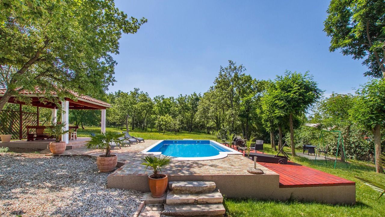 Photo of Outdoor in Kapelica