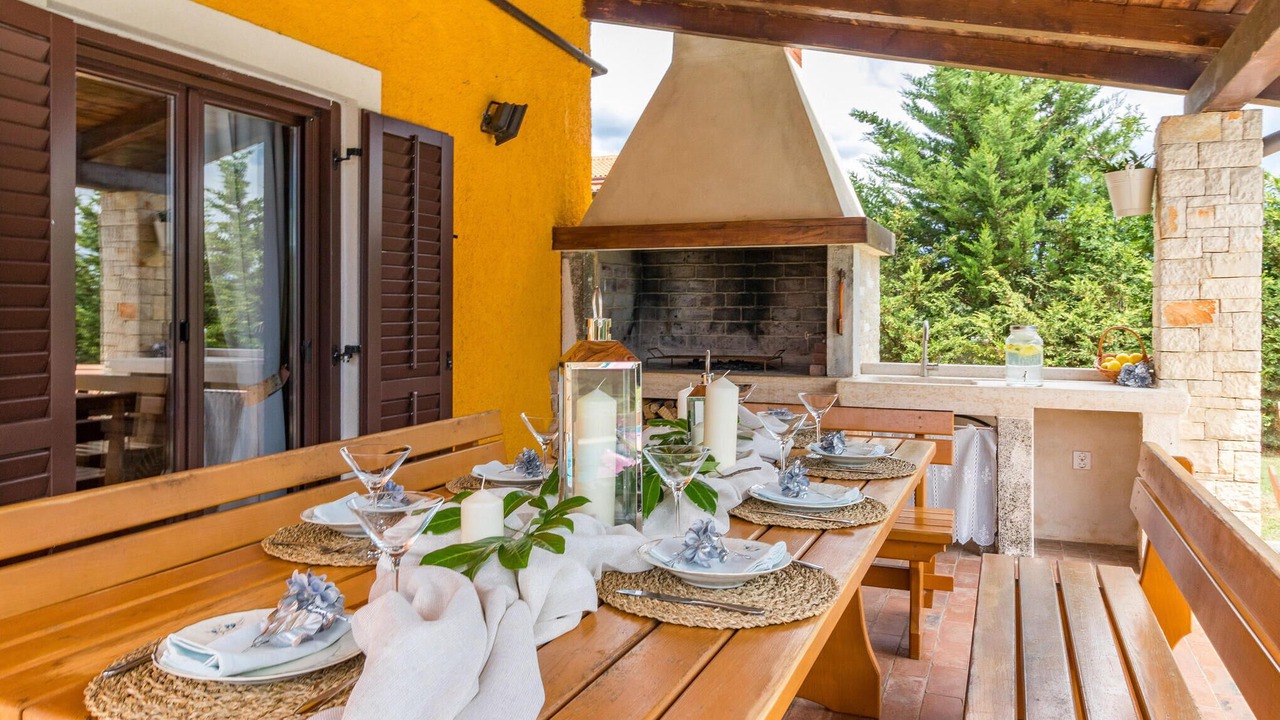 Photo of Outdoor in Muntic