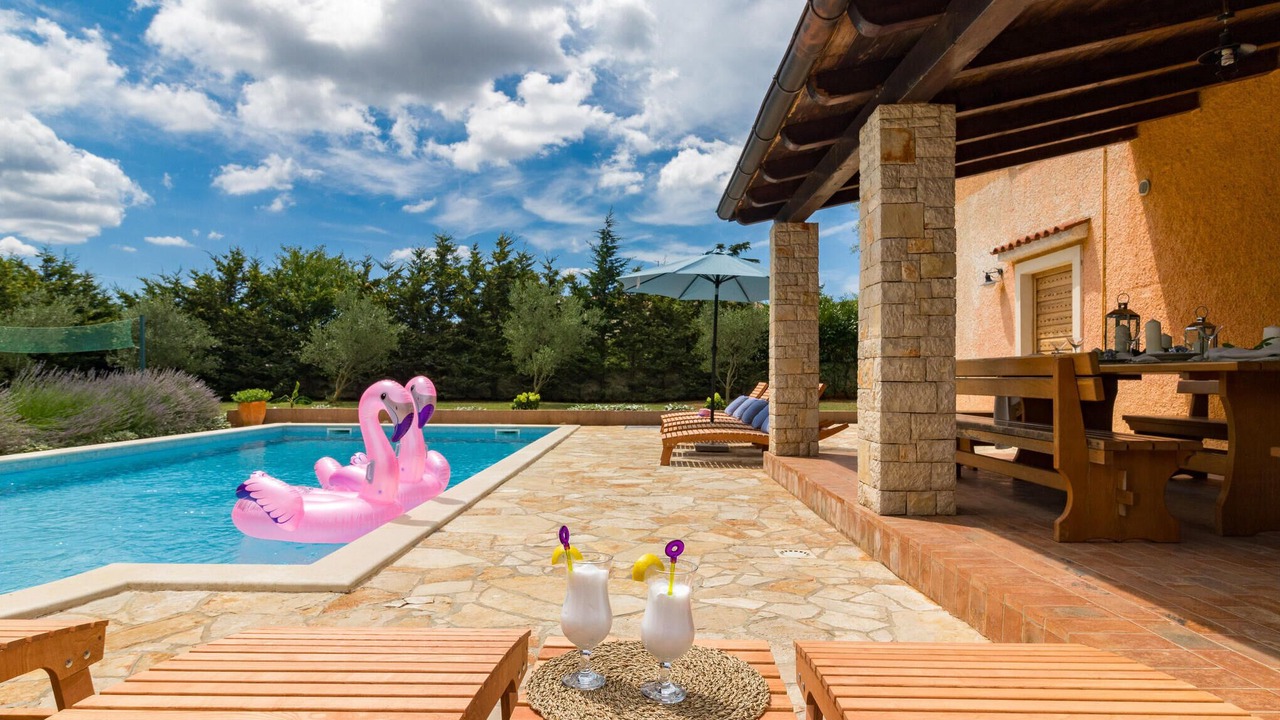 Photo of Outdoor in Muntic
