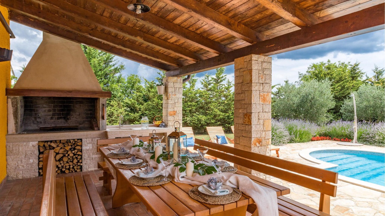 Photo of Patio Balcony in Muntic