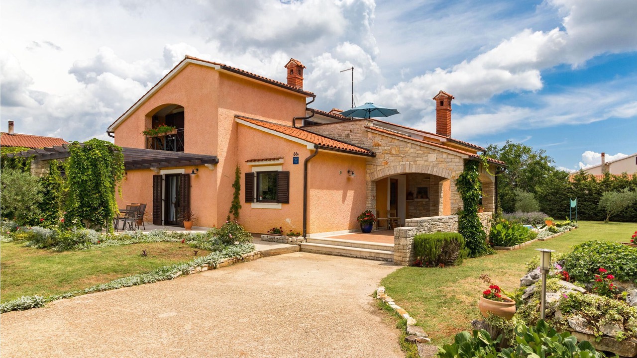 Photo of Outdoor in Muntic