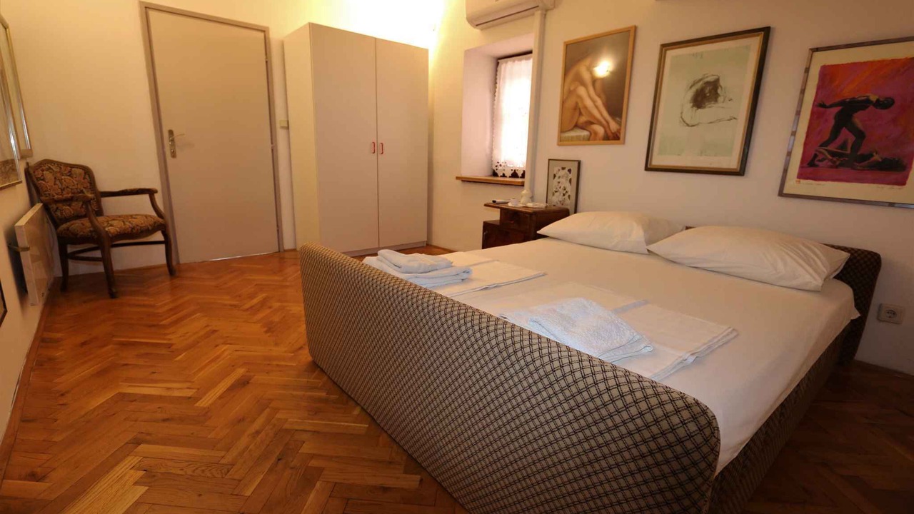 Photo of Bedroom in Silo